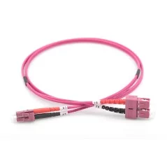 Kabel krosowy (patch cord) światłowodowy LC/SC, dplx, MM 50/125, OM4, LSOH, 3m, fioletowy DK-2532-03-4